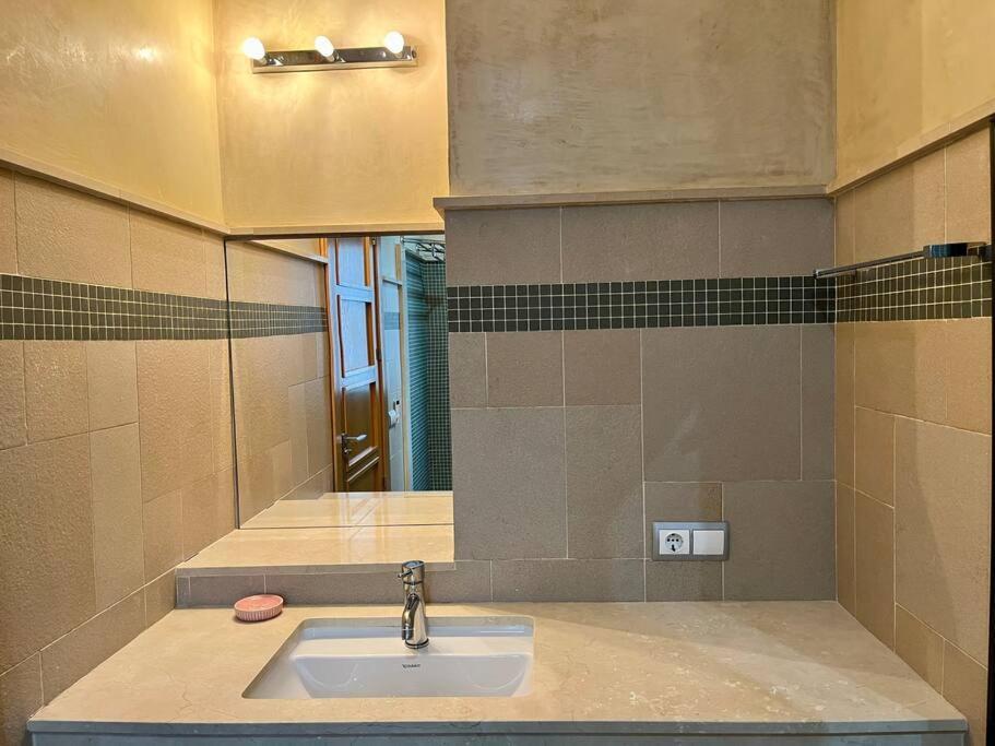 Sierpes-azofaifo Apartamento Sevilha